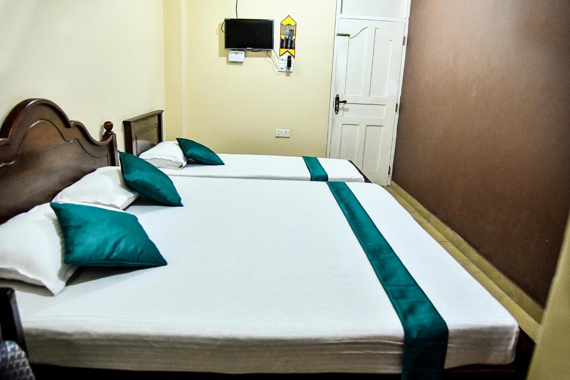 Sri Krishna Bhavan Hotel Hatton Εξωτερικό φωτογραφία